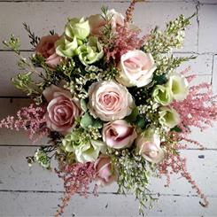 Soft pink Hand-tied Bouquet