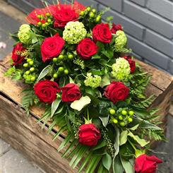 Red and Green Teardrop Spray
