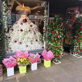 fwthumbHouse_of_Flower_Chertsey_500x320.jpg